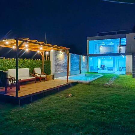 Casa De Playa Con Piscina Villa Ancon Luaran gambar